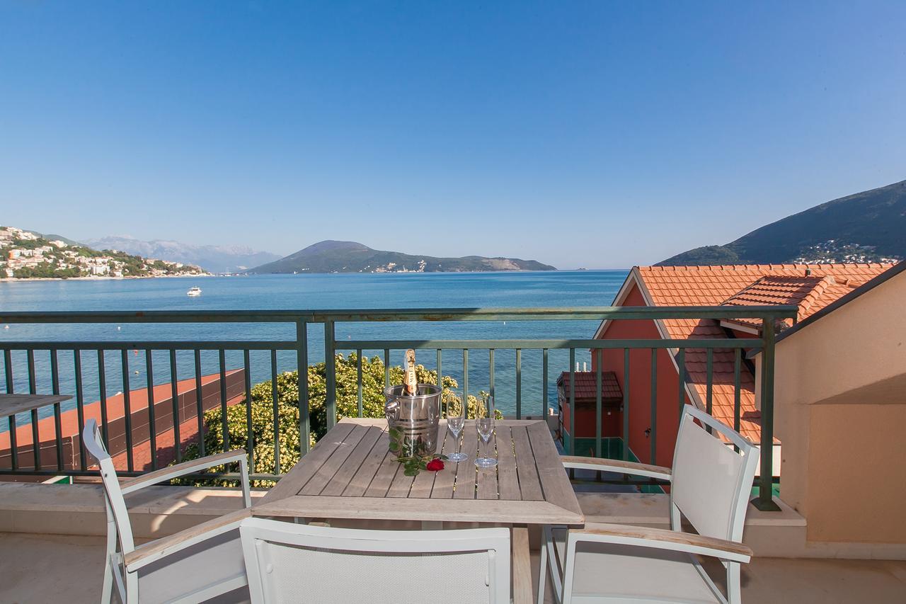 Apartments Grifone Lux Herceg Novi Exterior foto